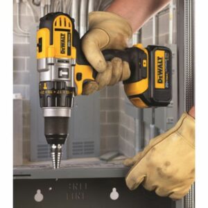 TALADRO INALÁMBRICO PERCUTOR  20V 1/2"